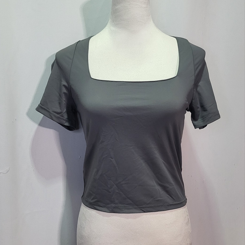 Dazy by SHEIN Juniors Dark Gray Square Neck Short Sleeve Crop Top Size XL - Picture 2 of 11